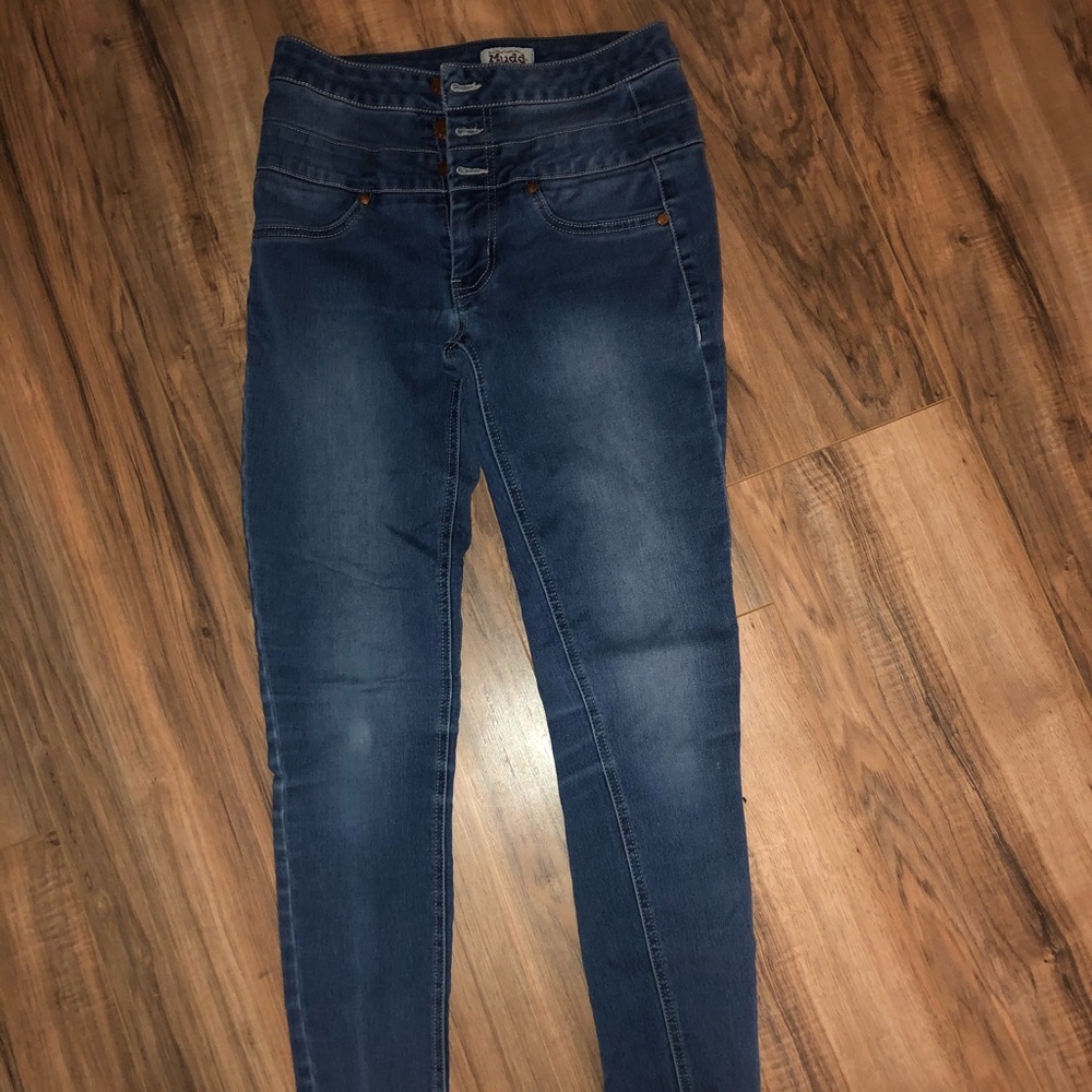 darker blue skinny jeans